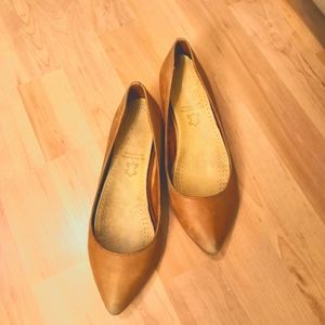 Locale genuine leather flats